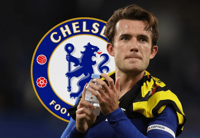 并对我的足 并对我的足