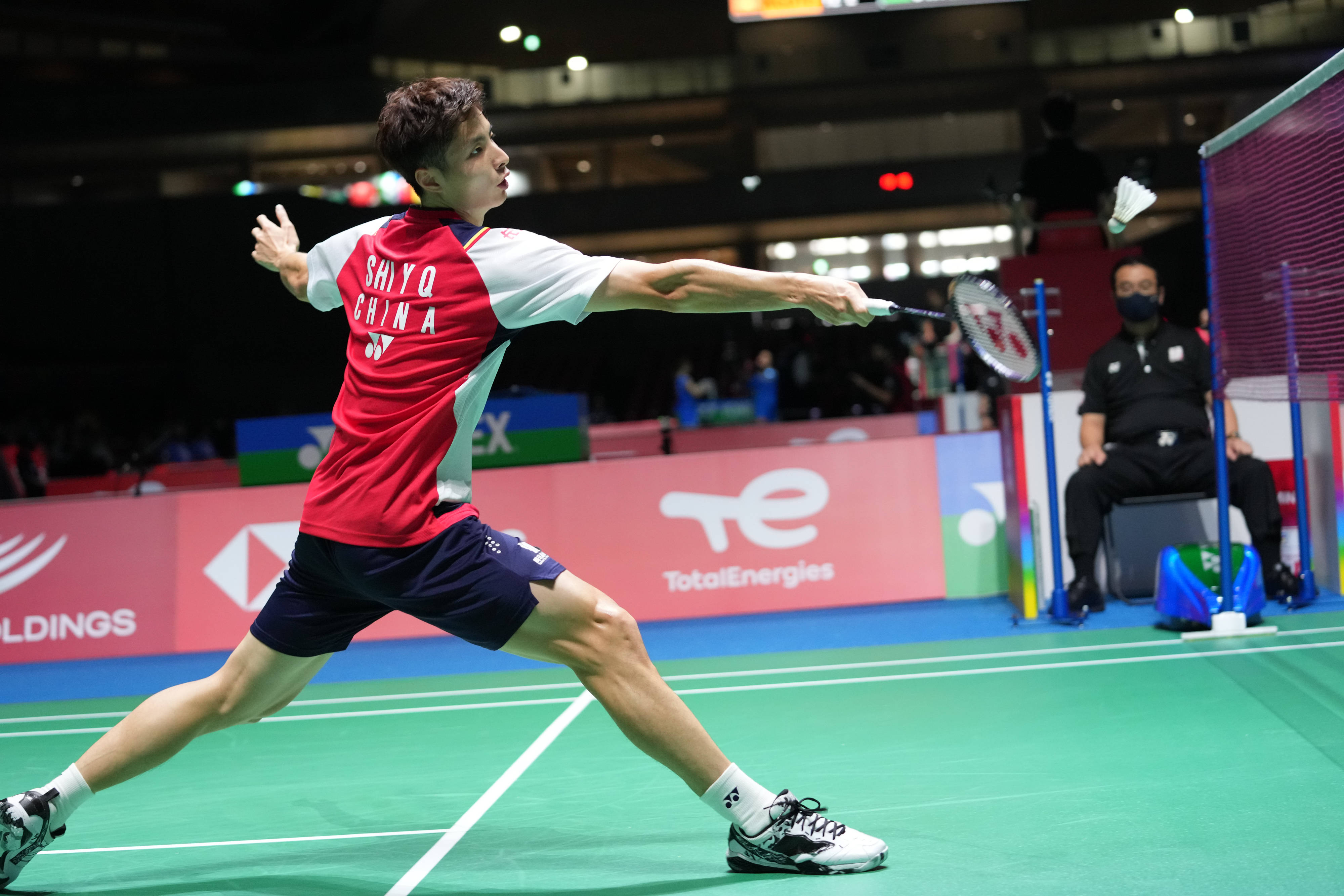 更是两地球 更是两地球