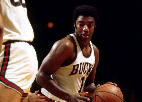 33岁的他 33岁的他