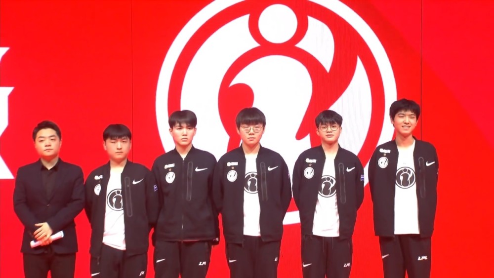 背后空间裸 背后空间裸